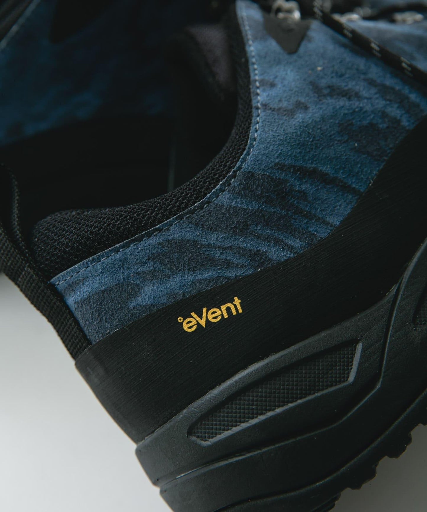 rig footwear×EKAL mwamba 聯名款