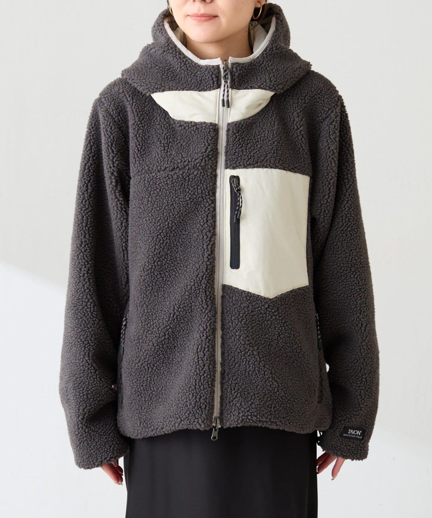 TAION聯名 可翻面羊羔絨羽絨服