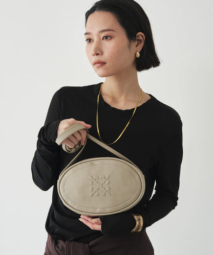 浮雕Monogram橢圓形單肩包