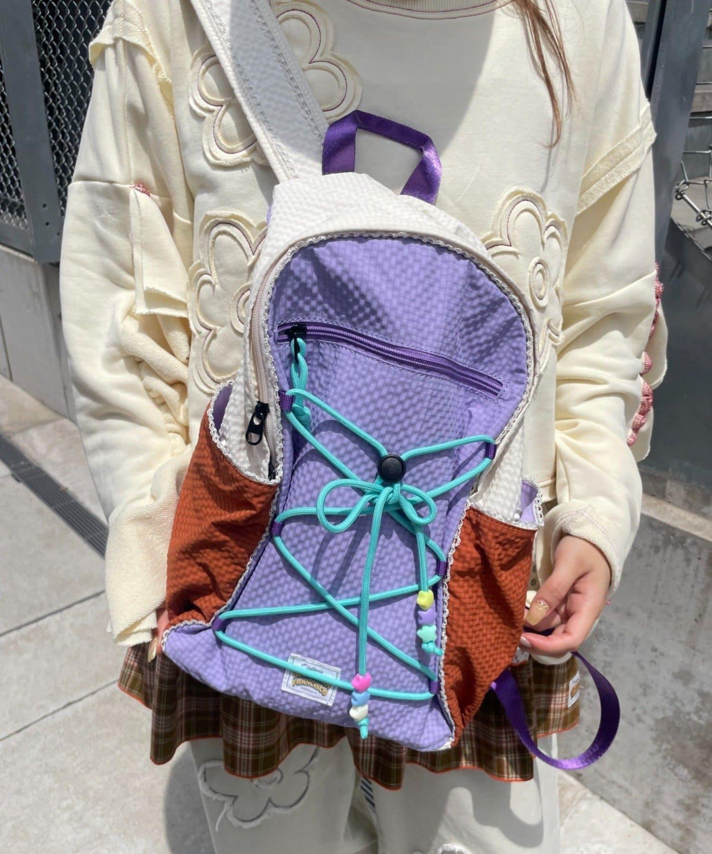 HELLO.SANFRANCISCO 彩色唇印雙肩包