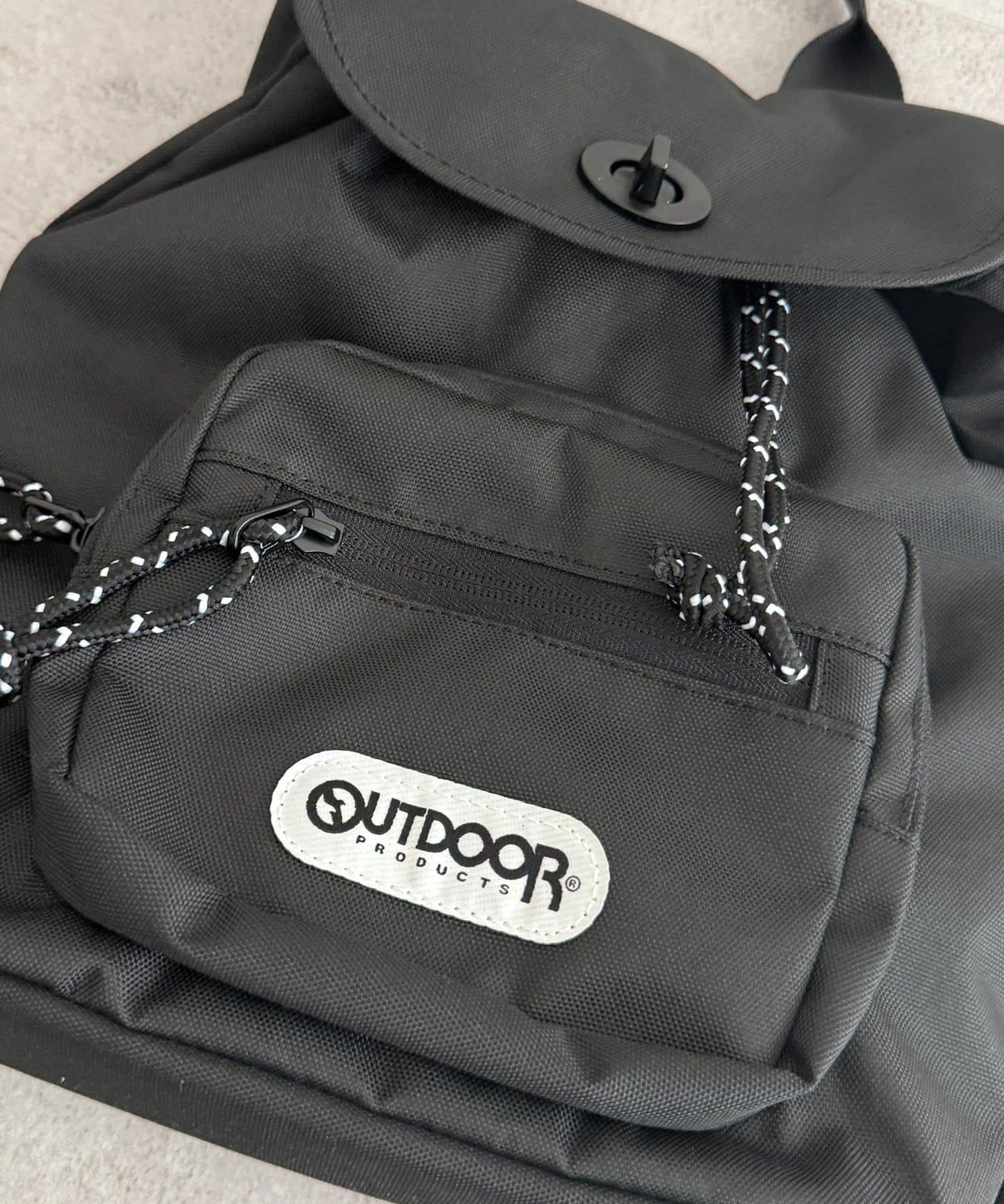 OUTDOOR PRODUCTS 翻蓋鎖釦雙肩包