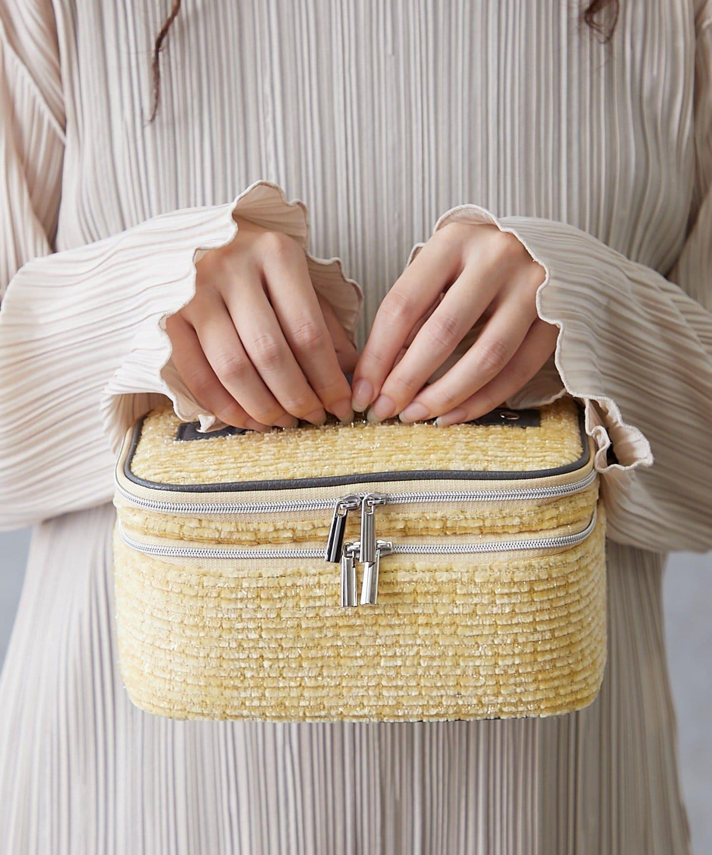 Tweed Multi Spec Vanity Pouch 化妝包