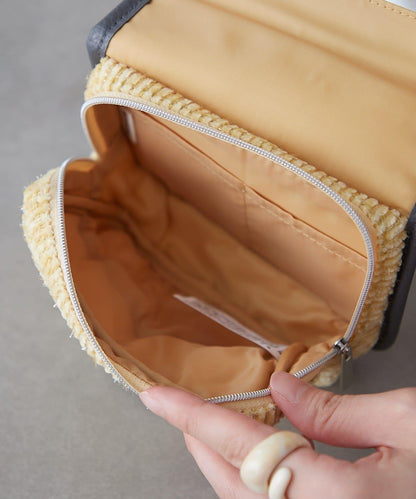 Tweed Tissue In Pouch 斜紋軟呢紙巾收納包
