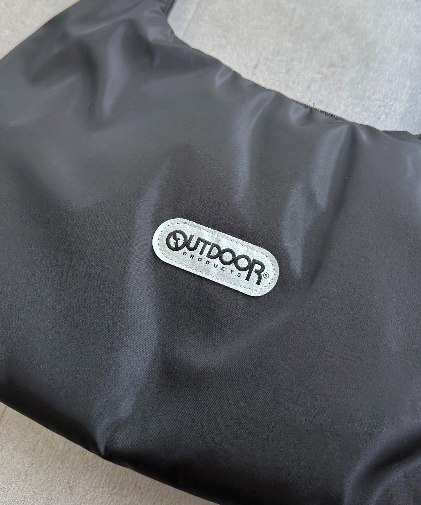 OUTDOOR PRODUCTS 傘繩蓬鬆托特包