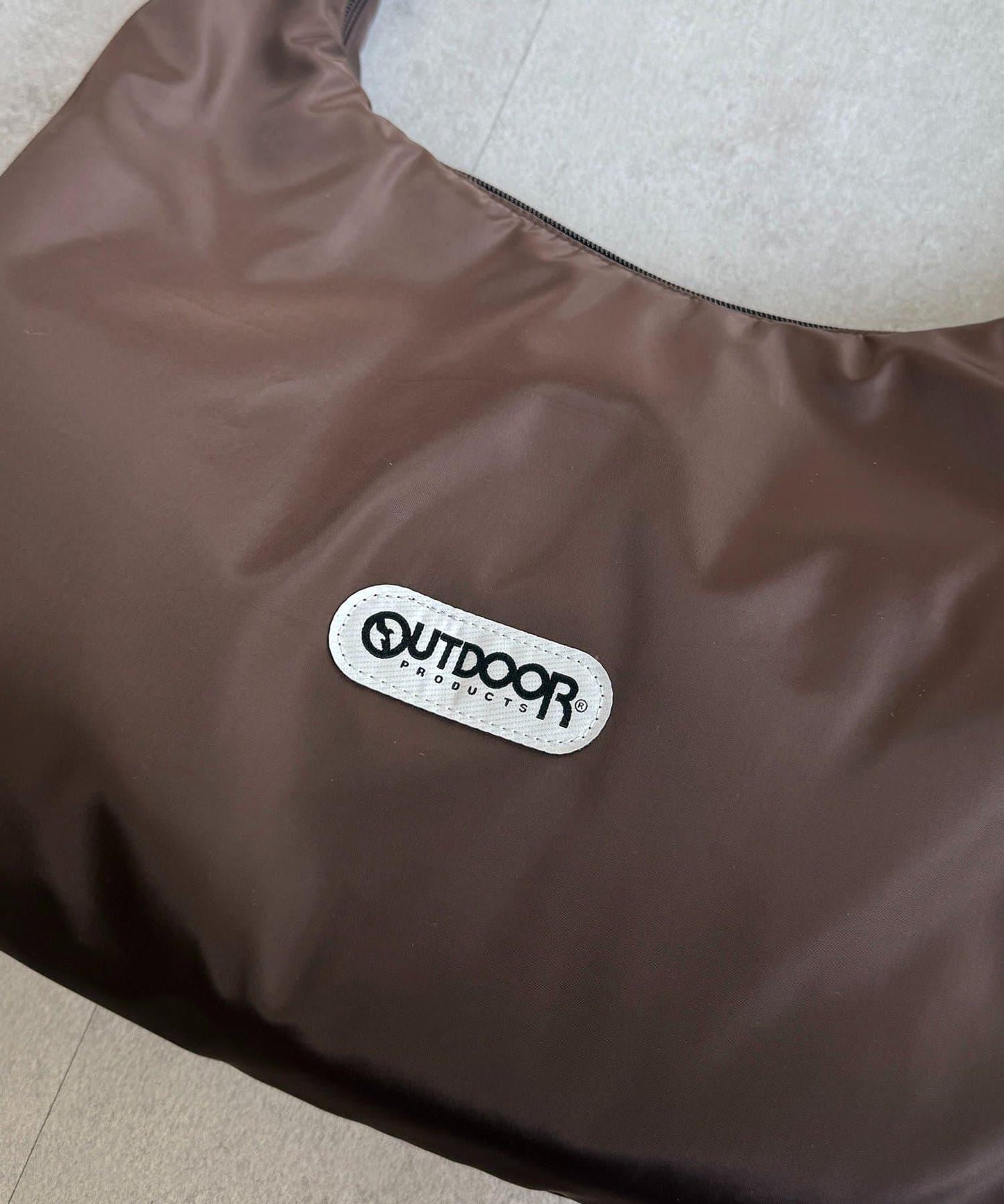 OUTDOOR PRODUCTS 傘繩蓬鬆托特包