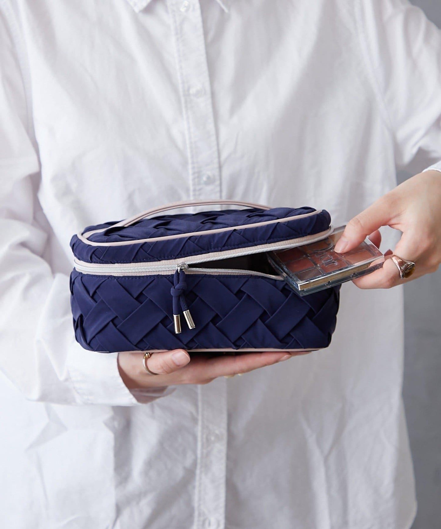 Suede Vanity Pouch 化妝包
