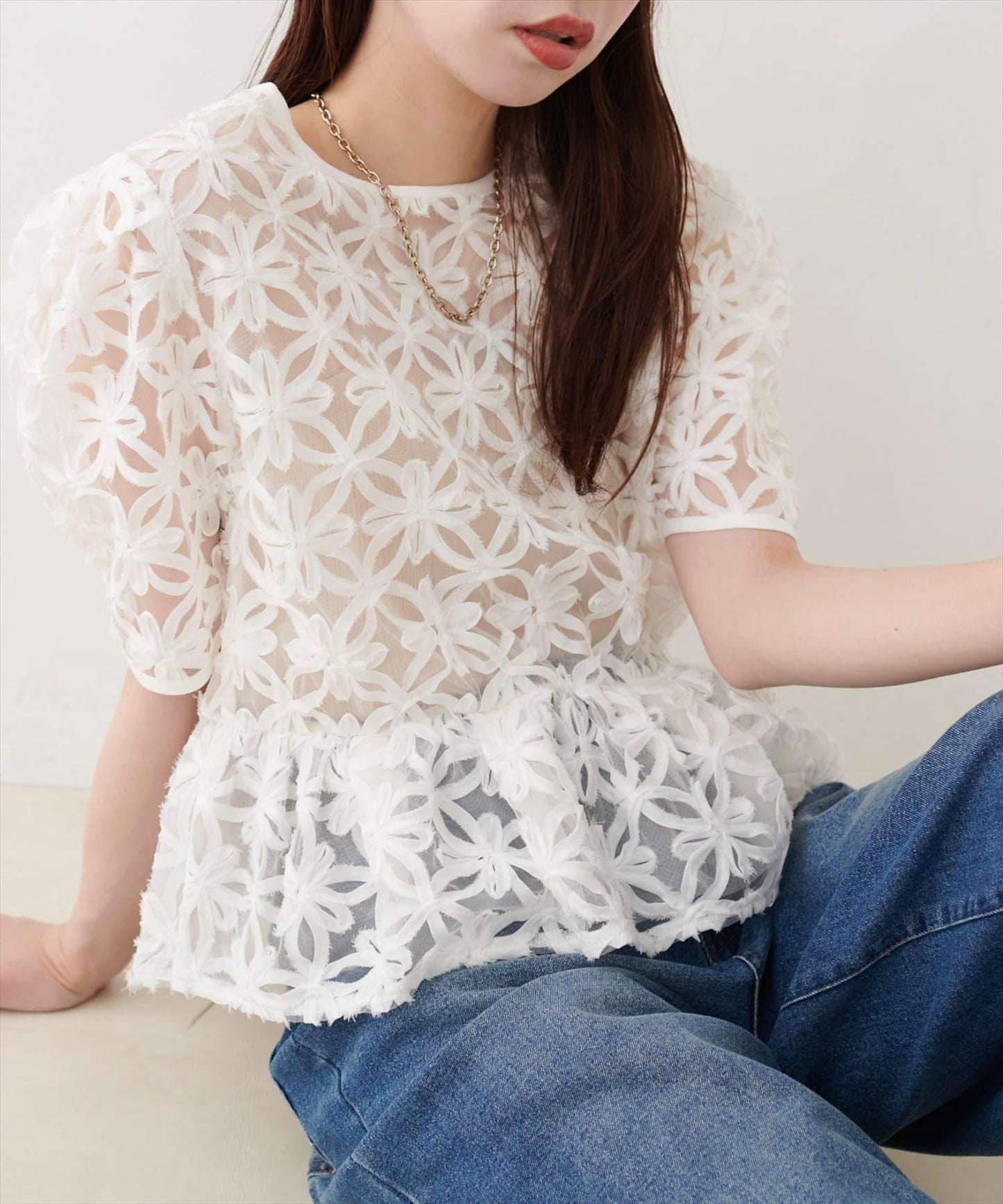 花朵刺繡 收腰下襬襯衫