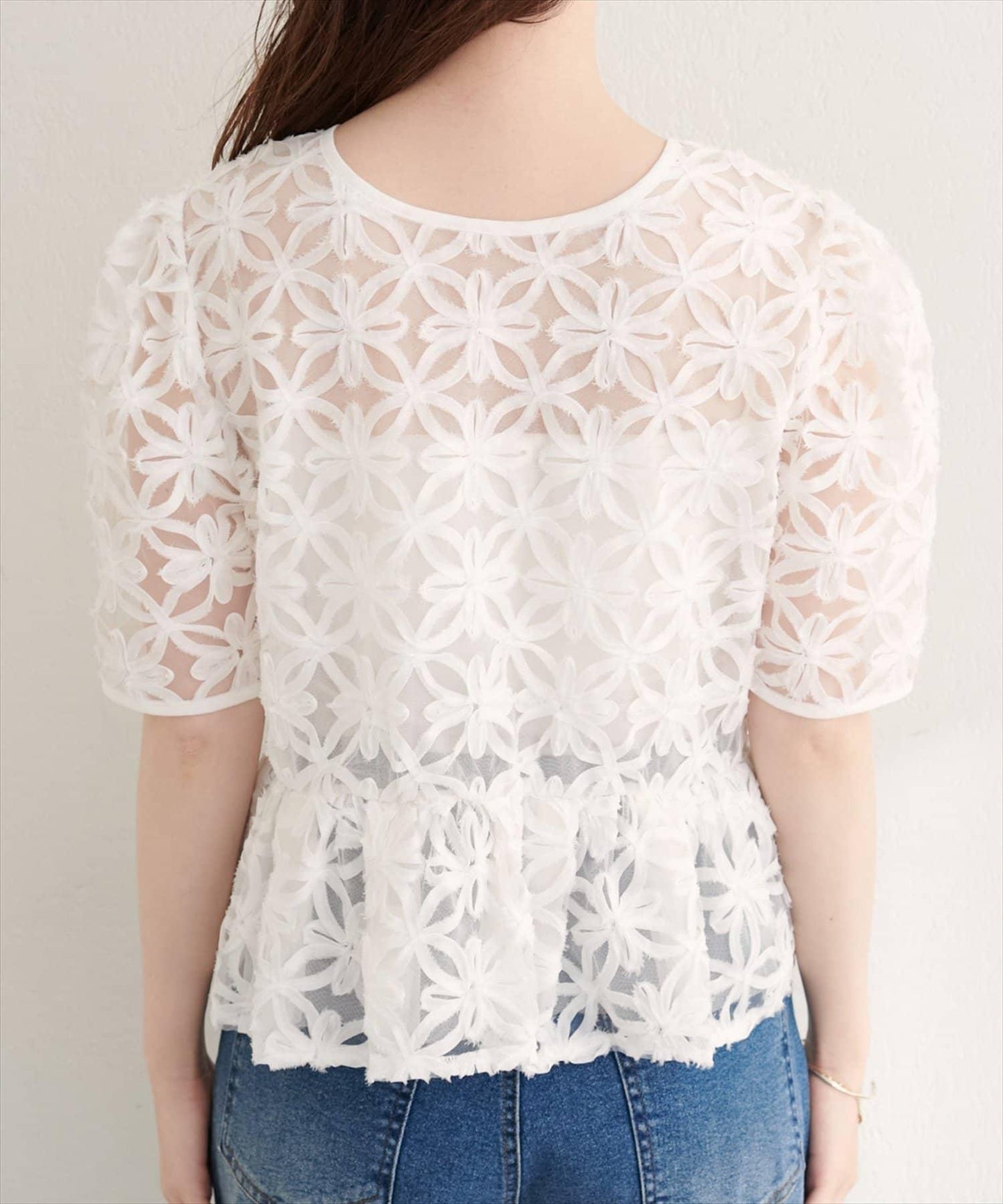 花朵刺繡 收腰下襬襯衫