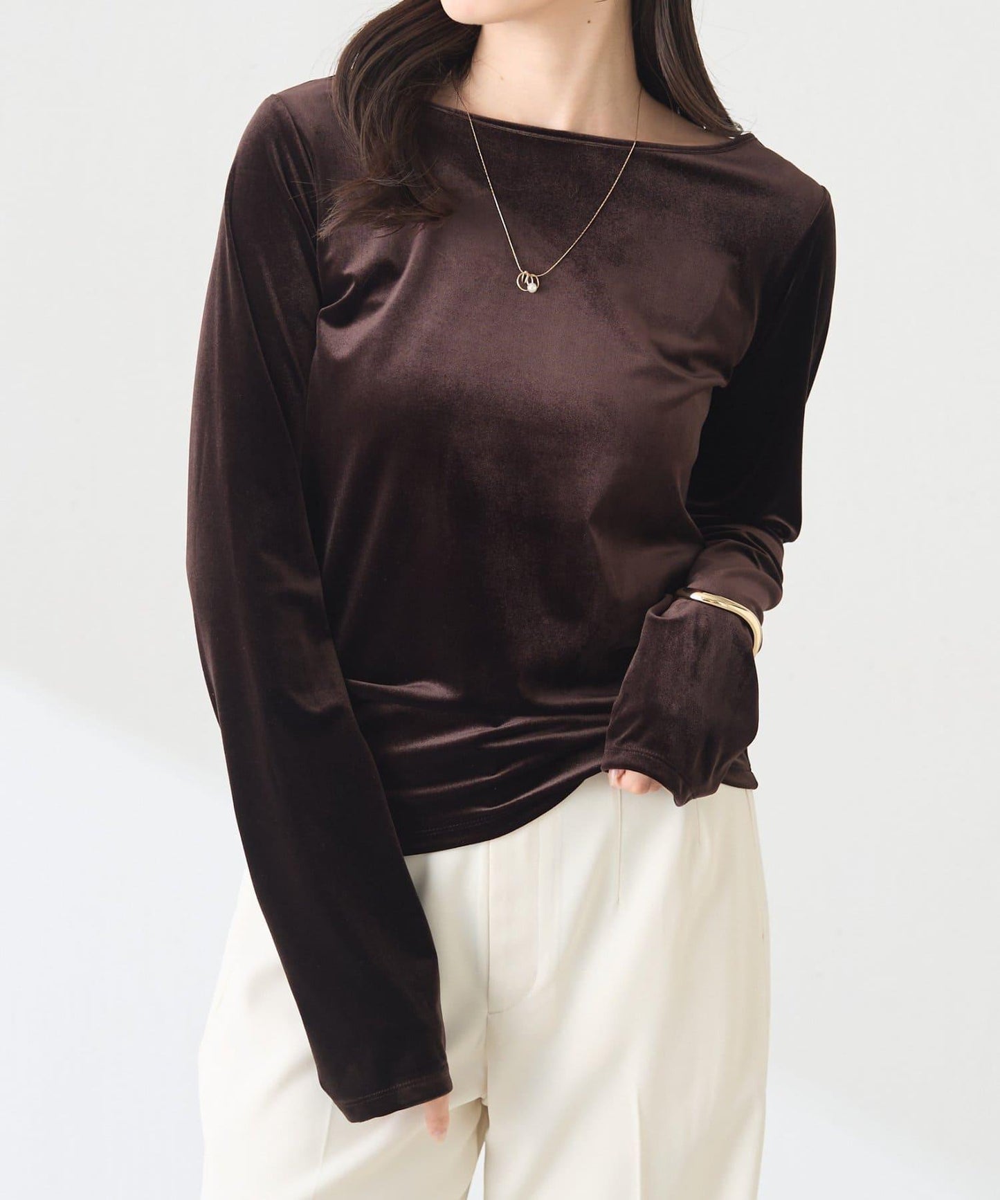 Nuel 後背刺繡絲絨長袖T恤