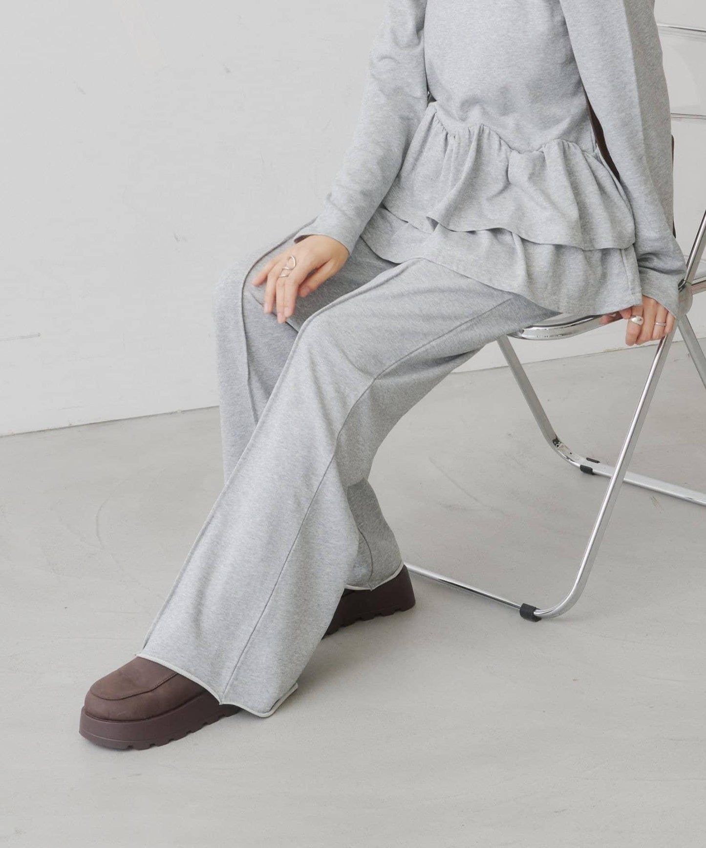 KATOMARI企畫 easy flare sweat pants