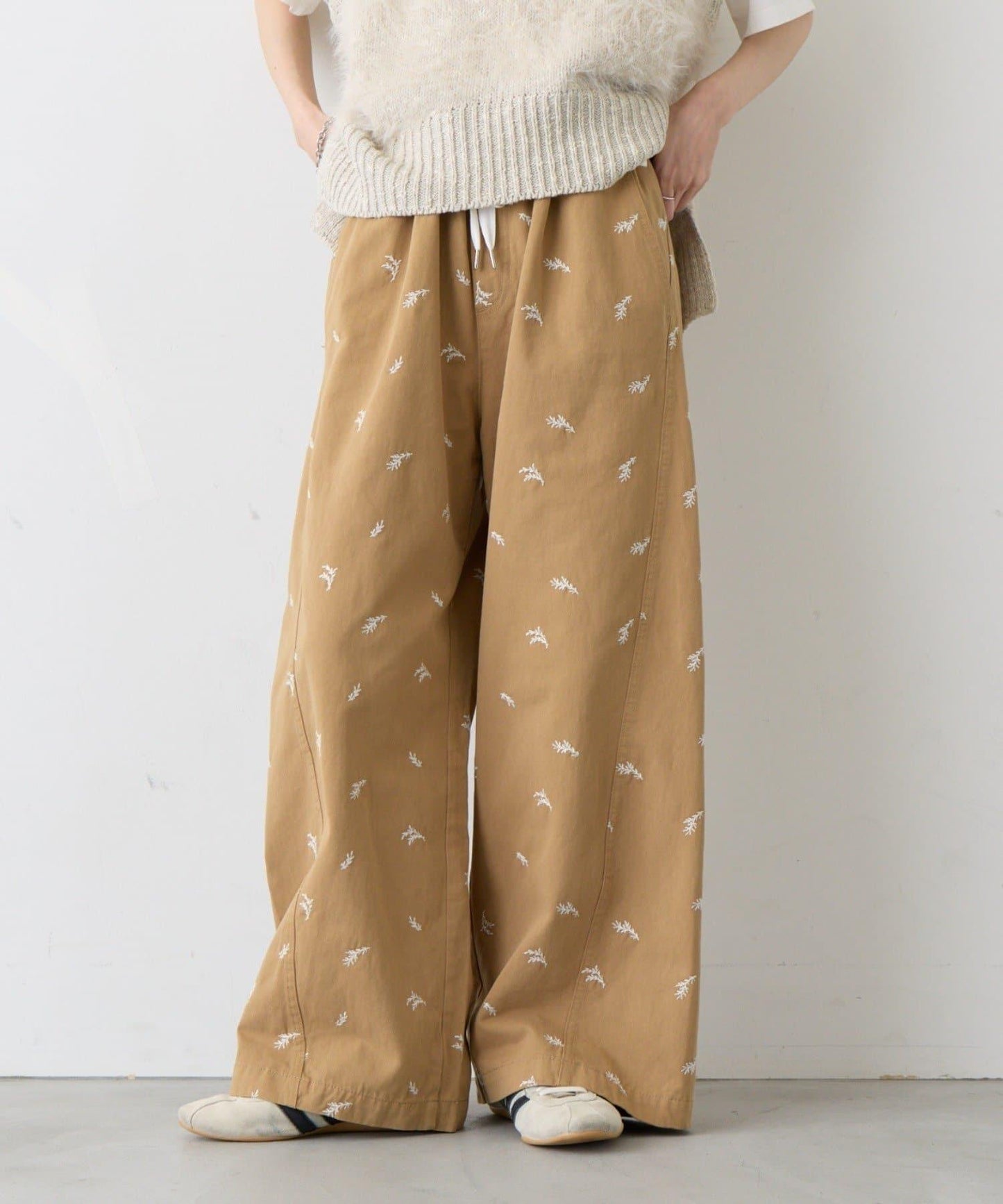 刺繡闊腿休閒長褲