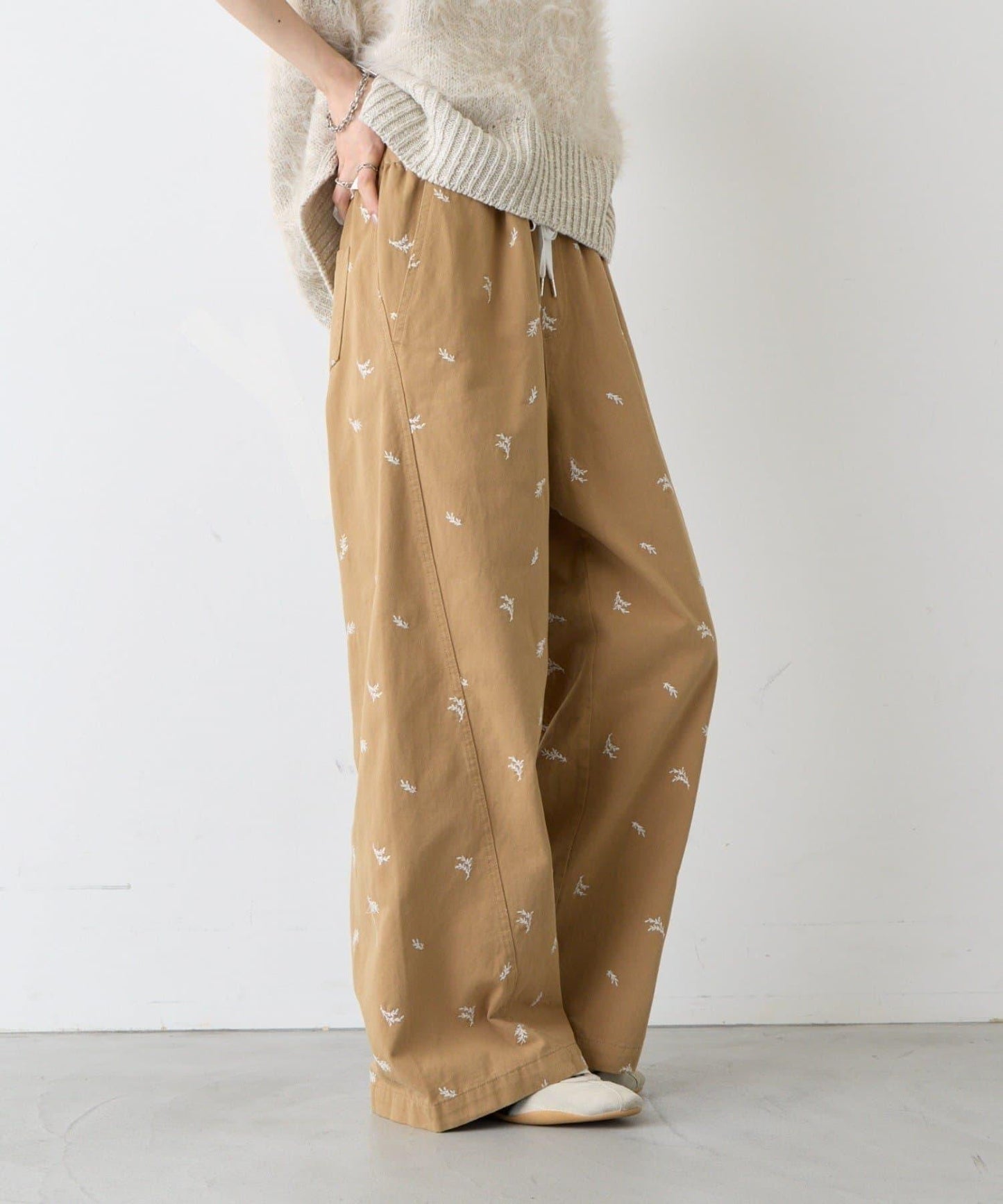 刺繡闊腿休閒長褲