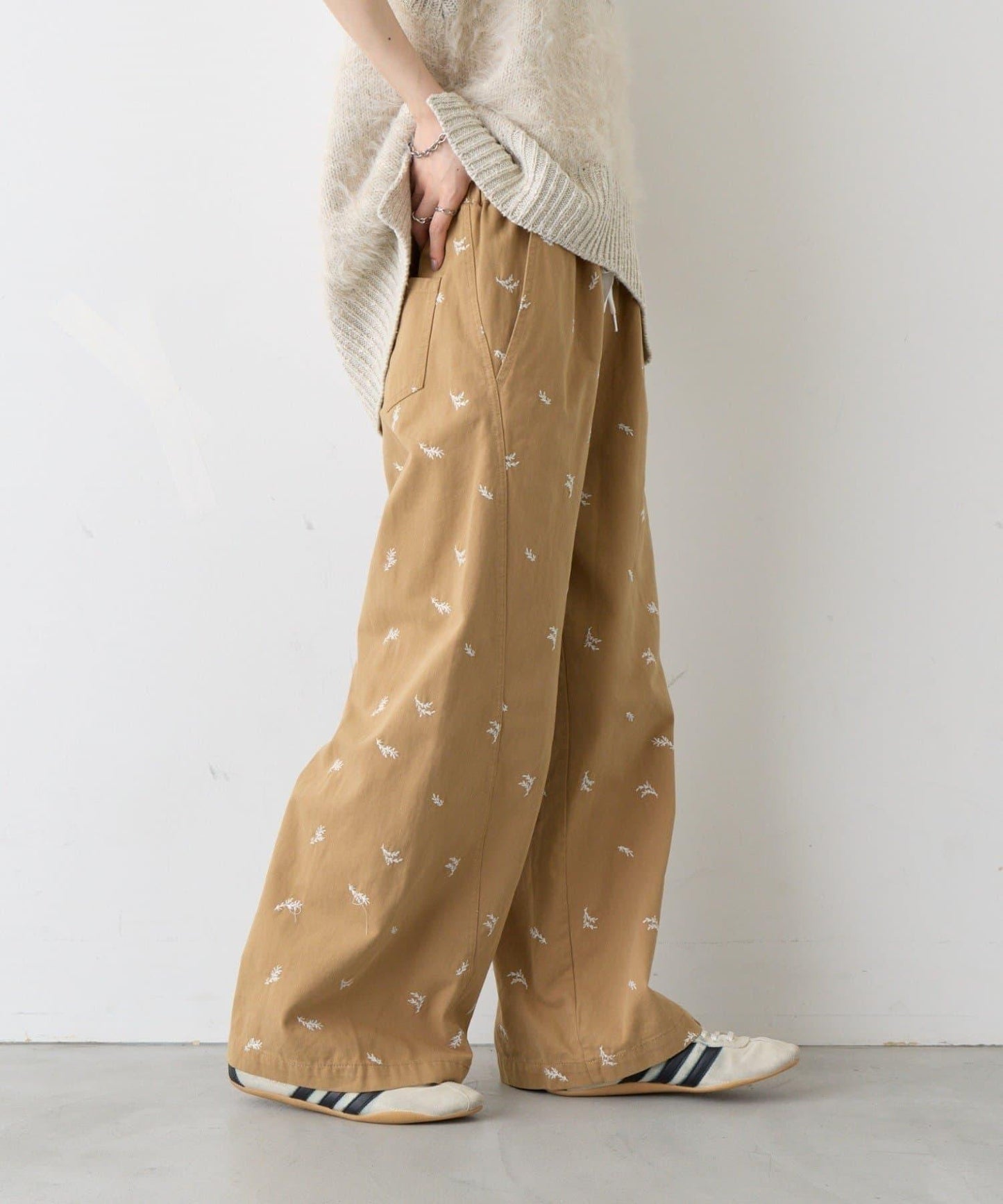 刺繡闊腿休閒長褲