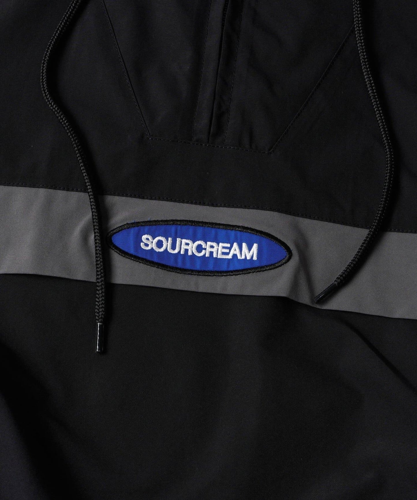 Sourcream 尼龍套頭夾克