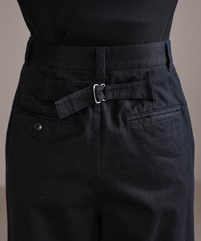 後繫帶卡其褲