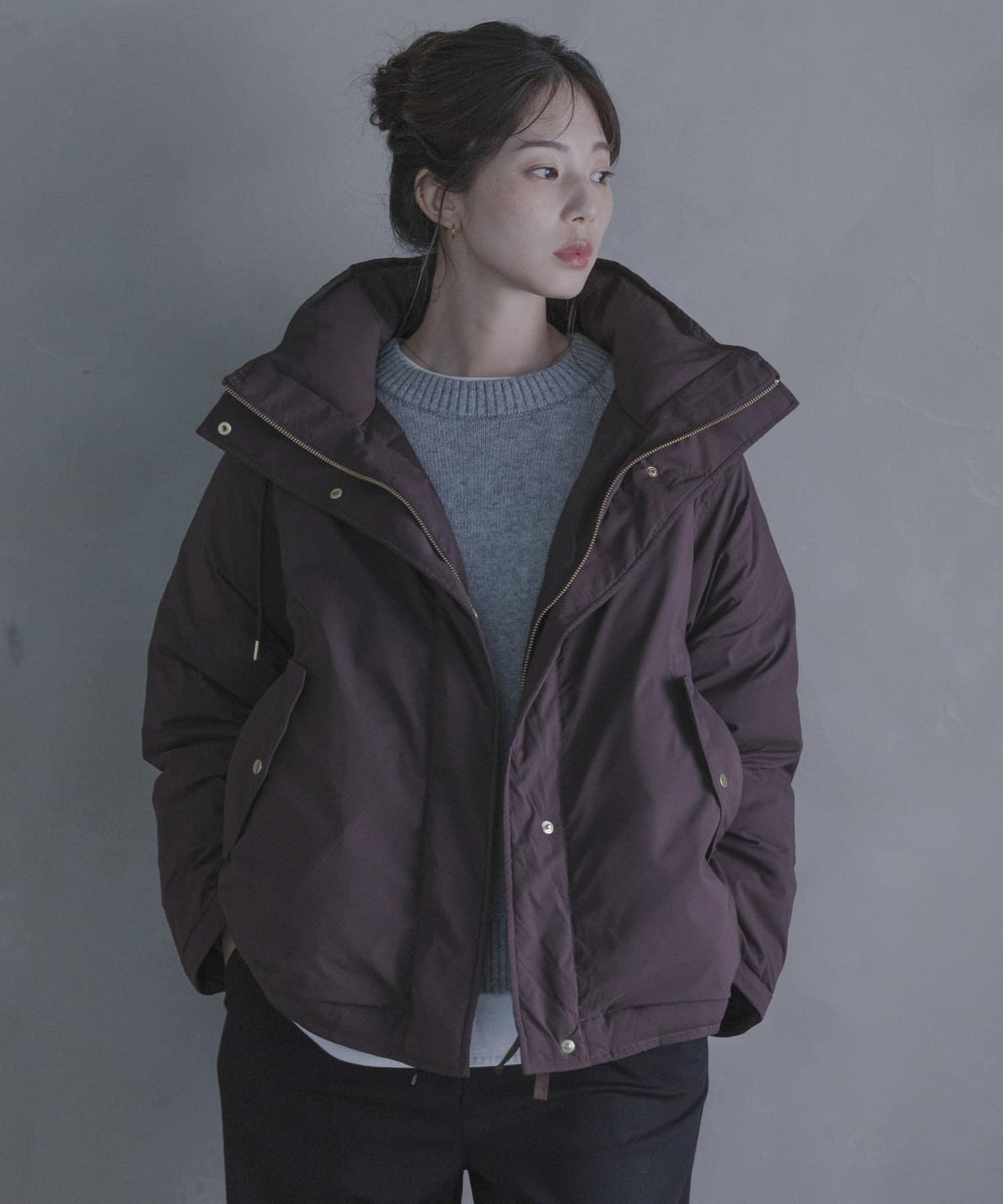 防潑水兩穿連帽立領羽絨服