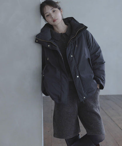 防潑水兩穿連帽立領羽絨服