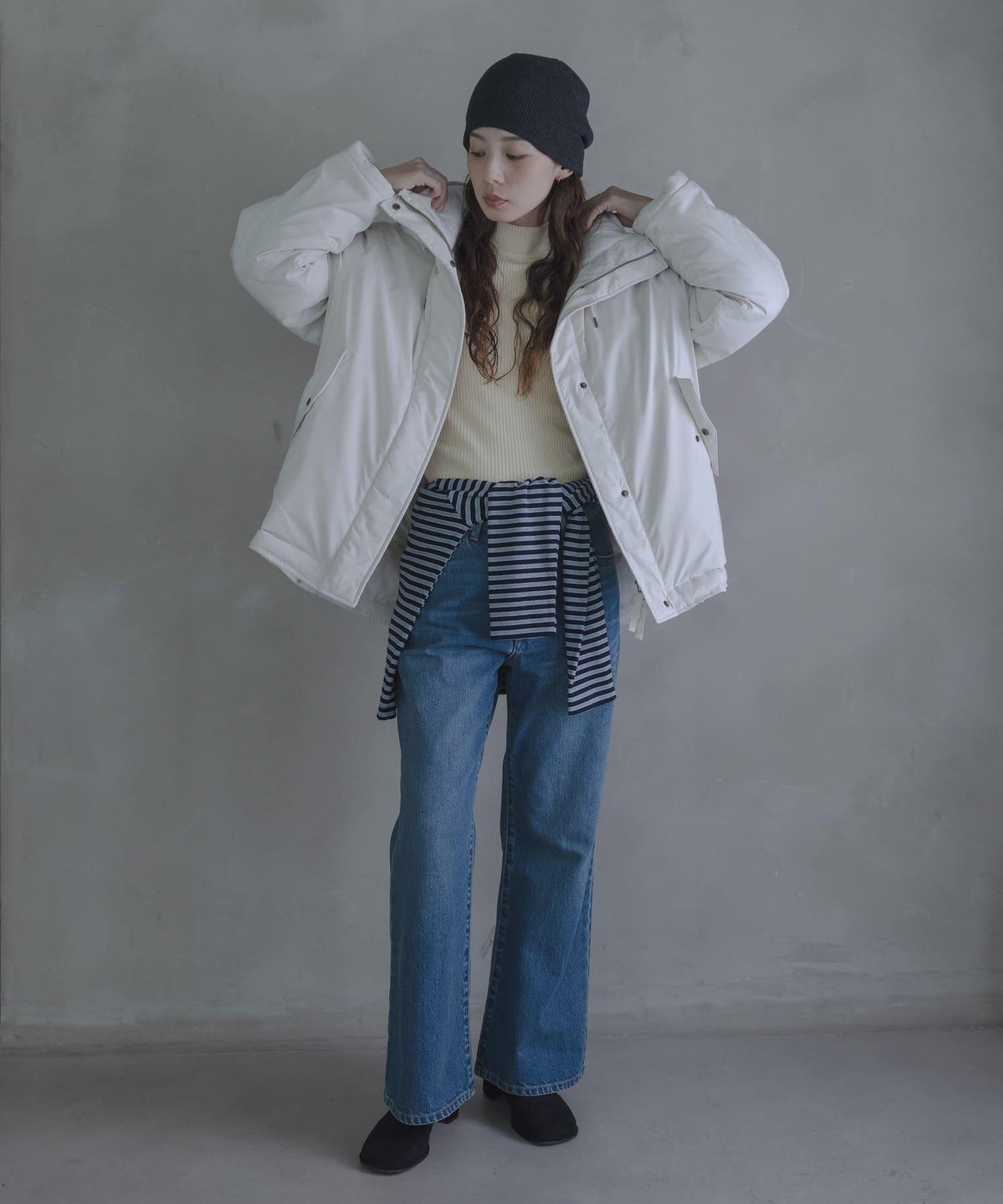 防潑水兩穿連帽立領羽絨服