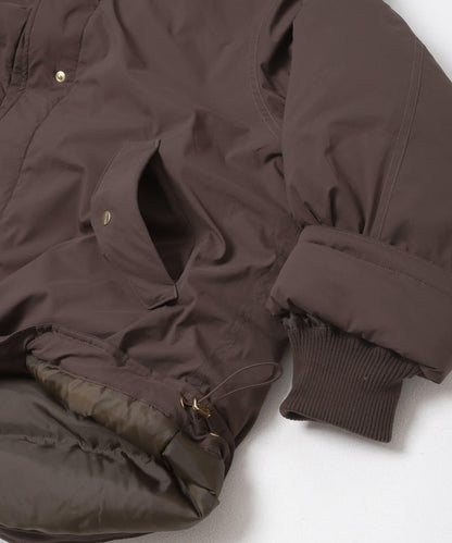 防潑水兩穿連帽立領羽絨服