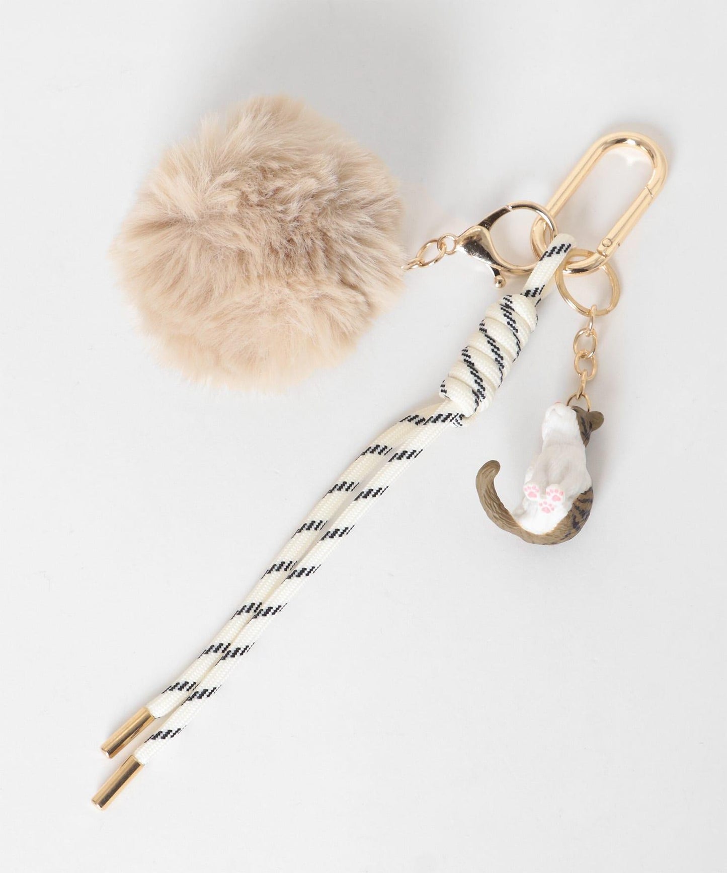 CAT AND FAKEFUR CHARM