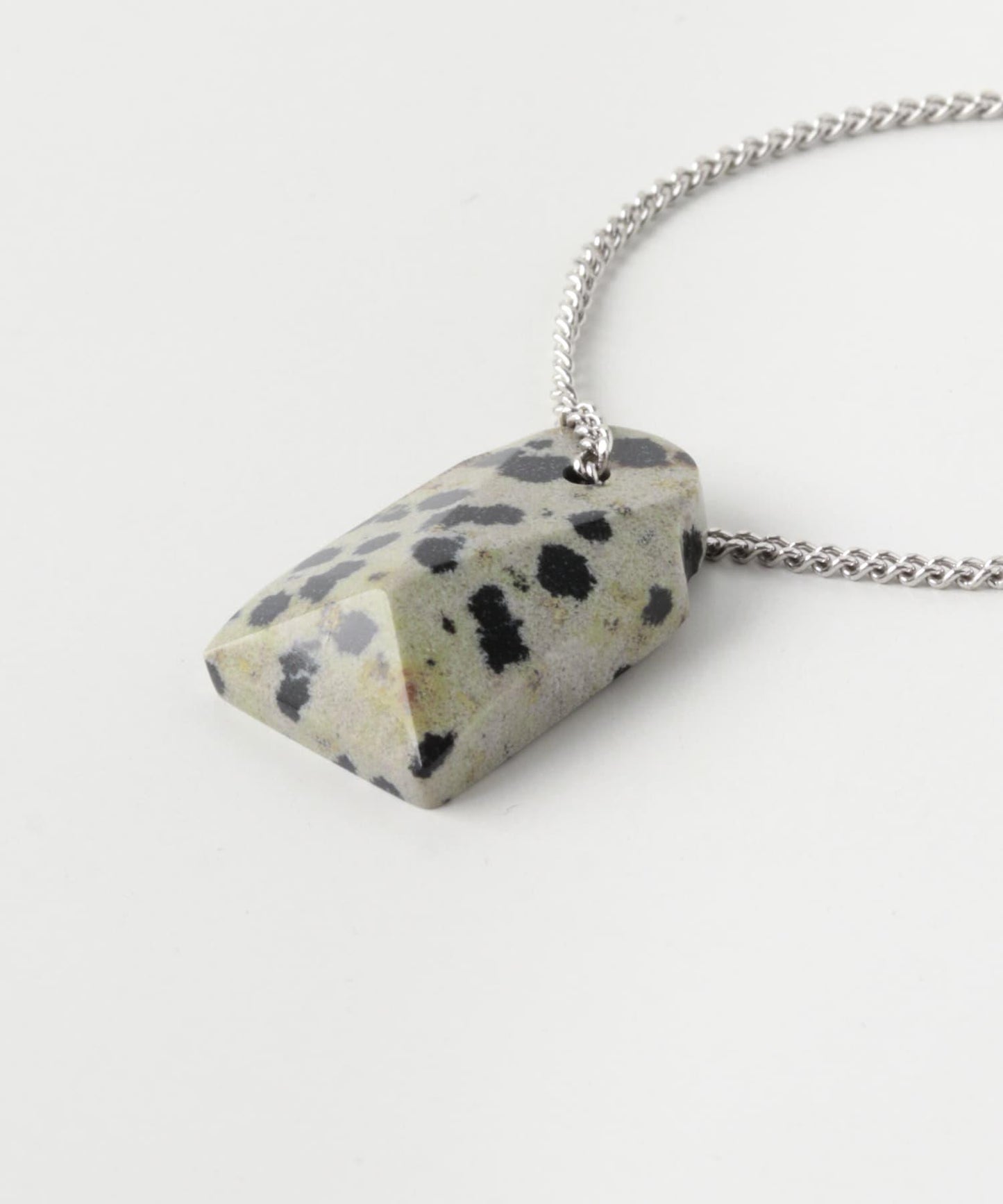 AXEP TAG FINE STONE