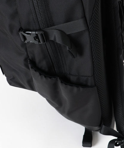 CMF OUTDOOR GARMENT WEEKENDERZ