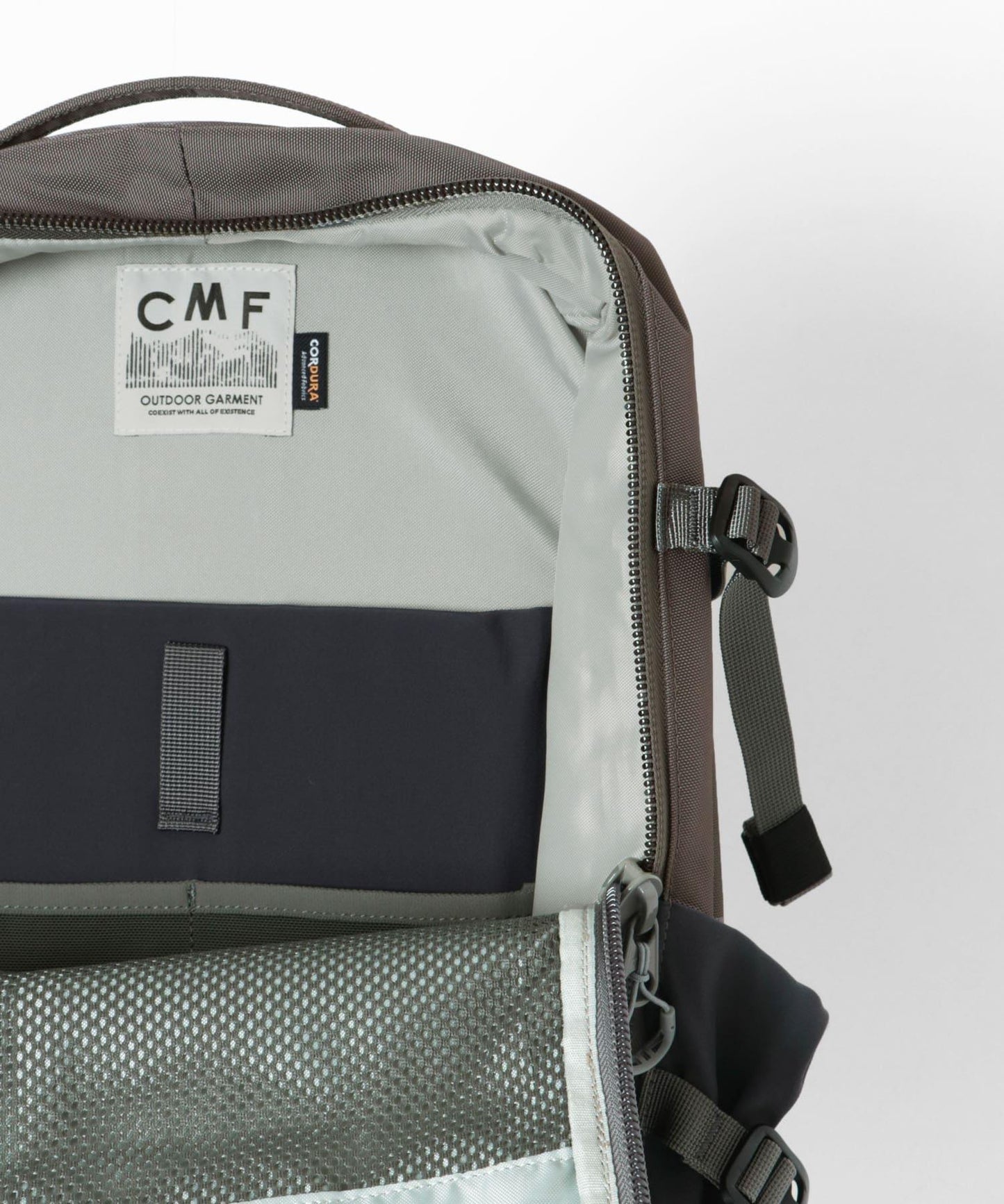 CMF OUTDOOR GARMENT BACKPACKERZ 32 戶外揹包