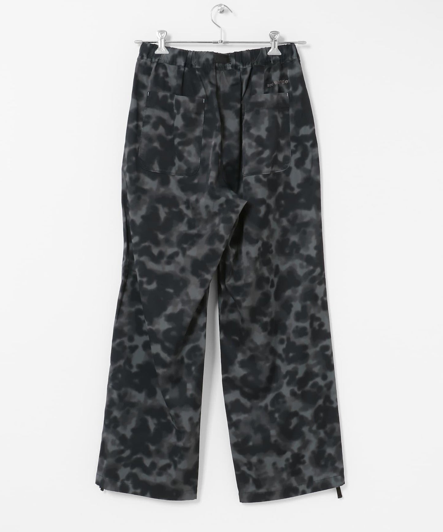and wander printed satin 褲子