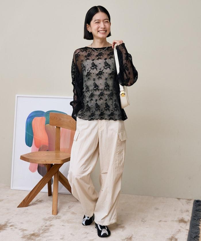 褶皺蕾絲襯衫