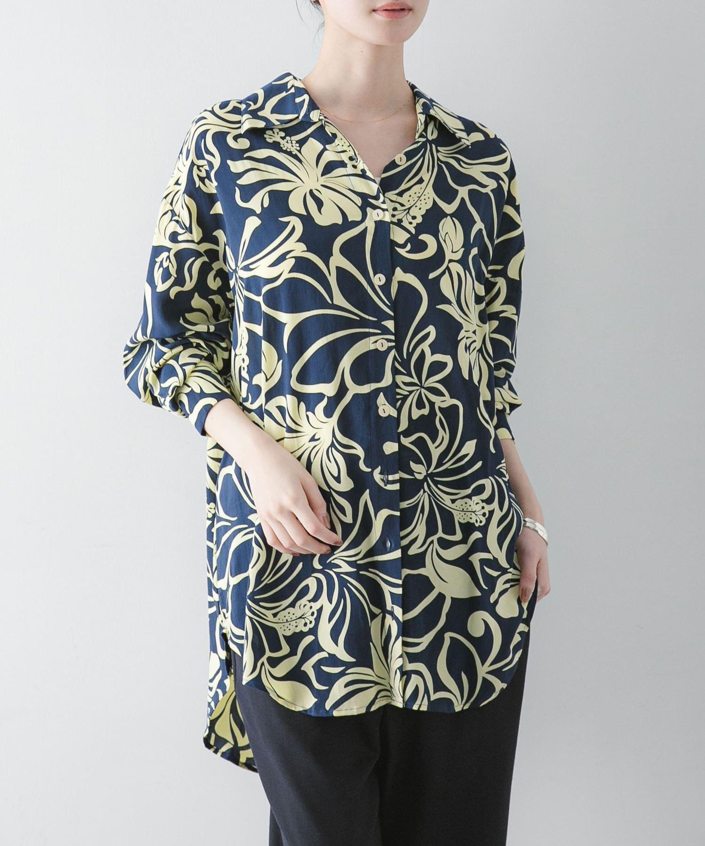 LUSANA SUN SHIRTS 一部聯名カラー
