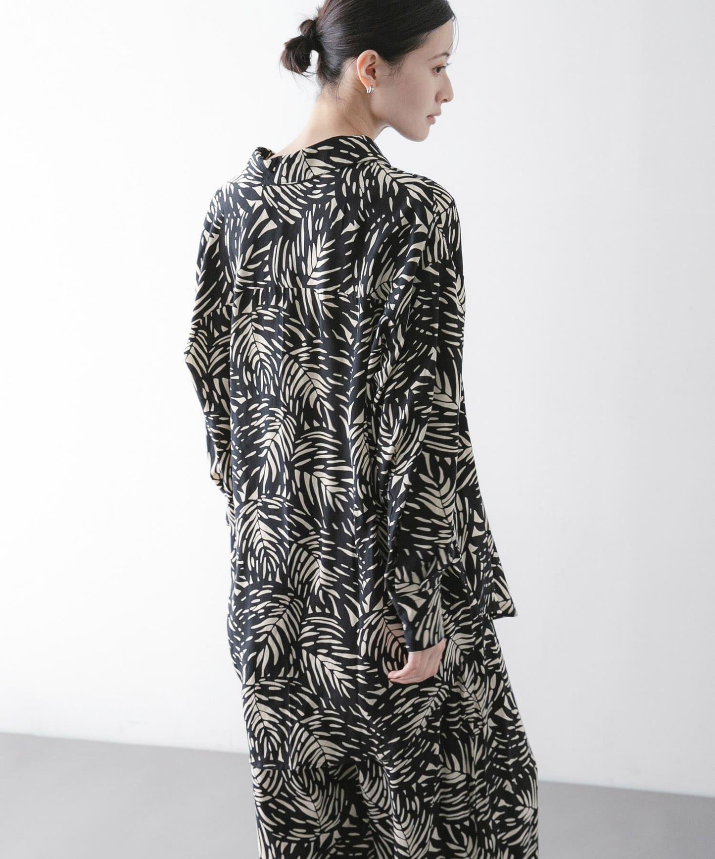 LUSANA SUN SHIRTS 一部聯名カラー