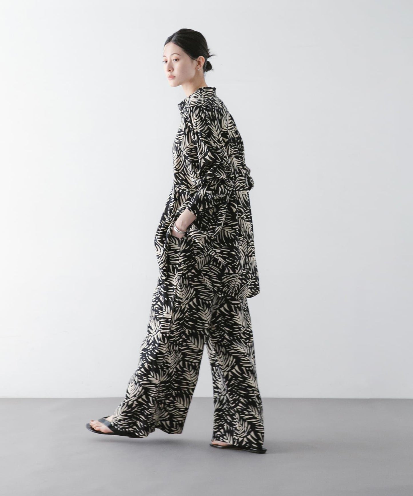LUSANA SUN SHIRTS 一部聯名カラー