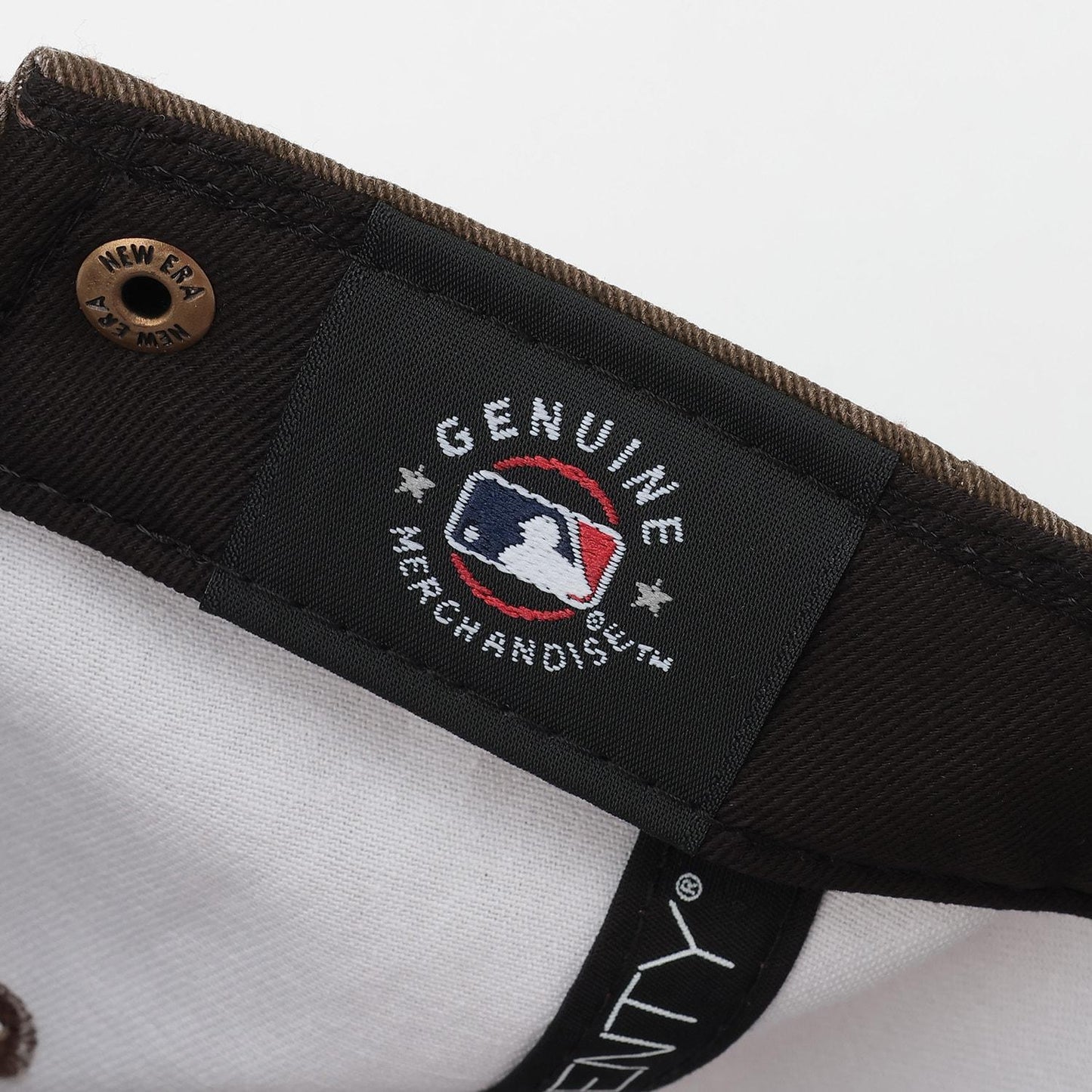 【NEW ERA】ラインストーンキャップ