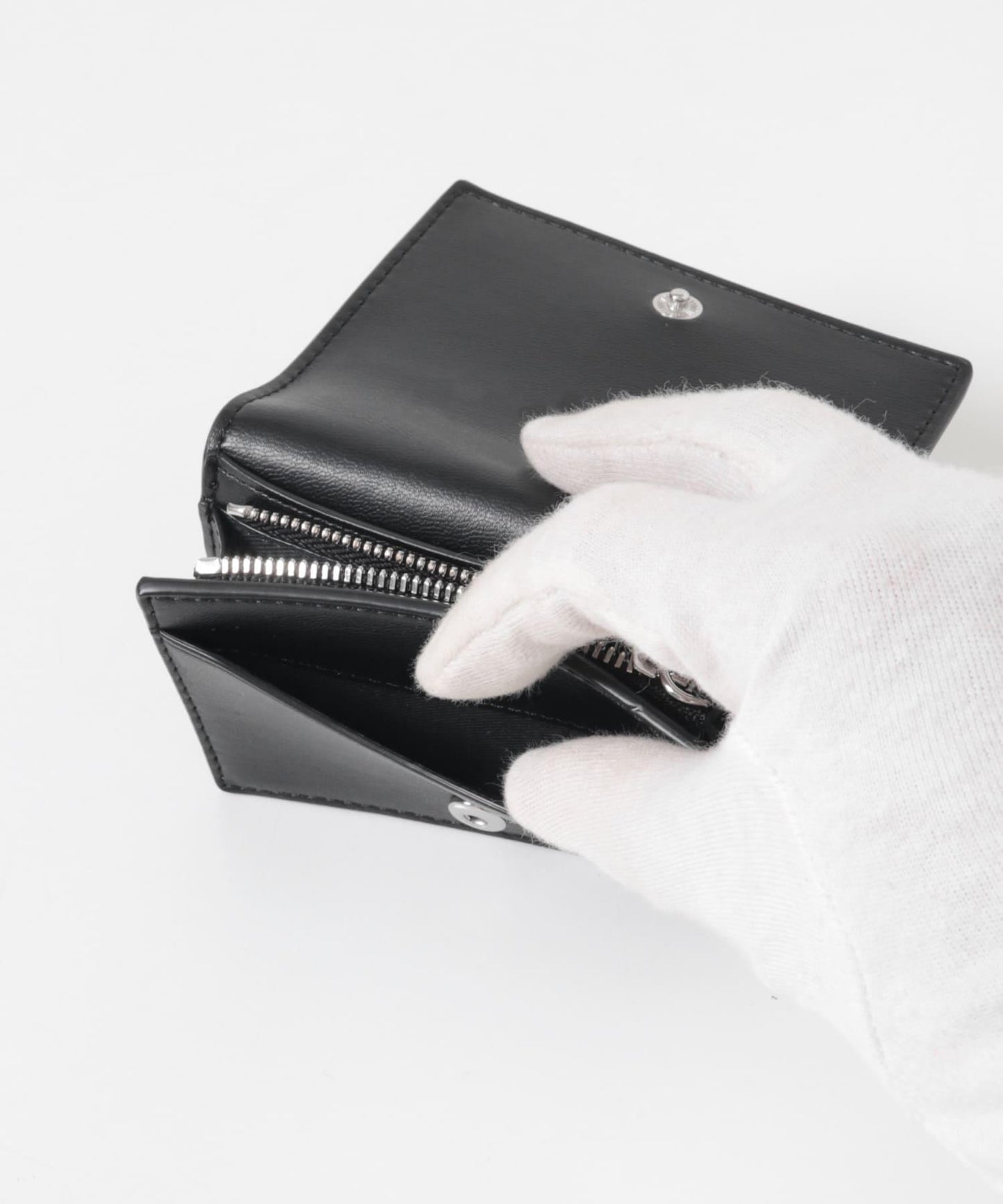 GANNI CARD HOLDER HEART STUDS