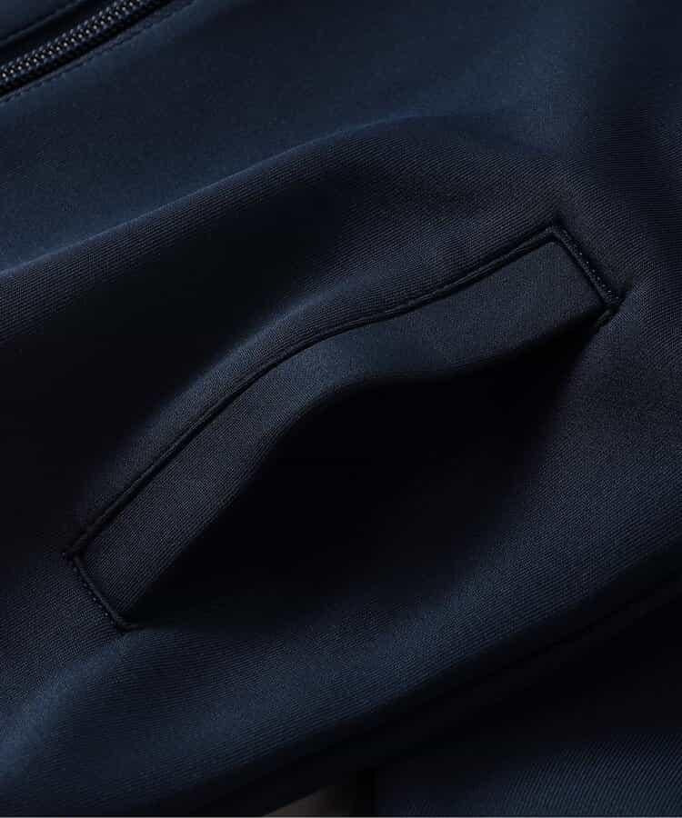トラックジャケット