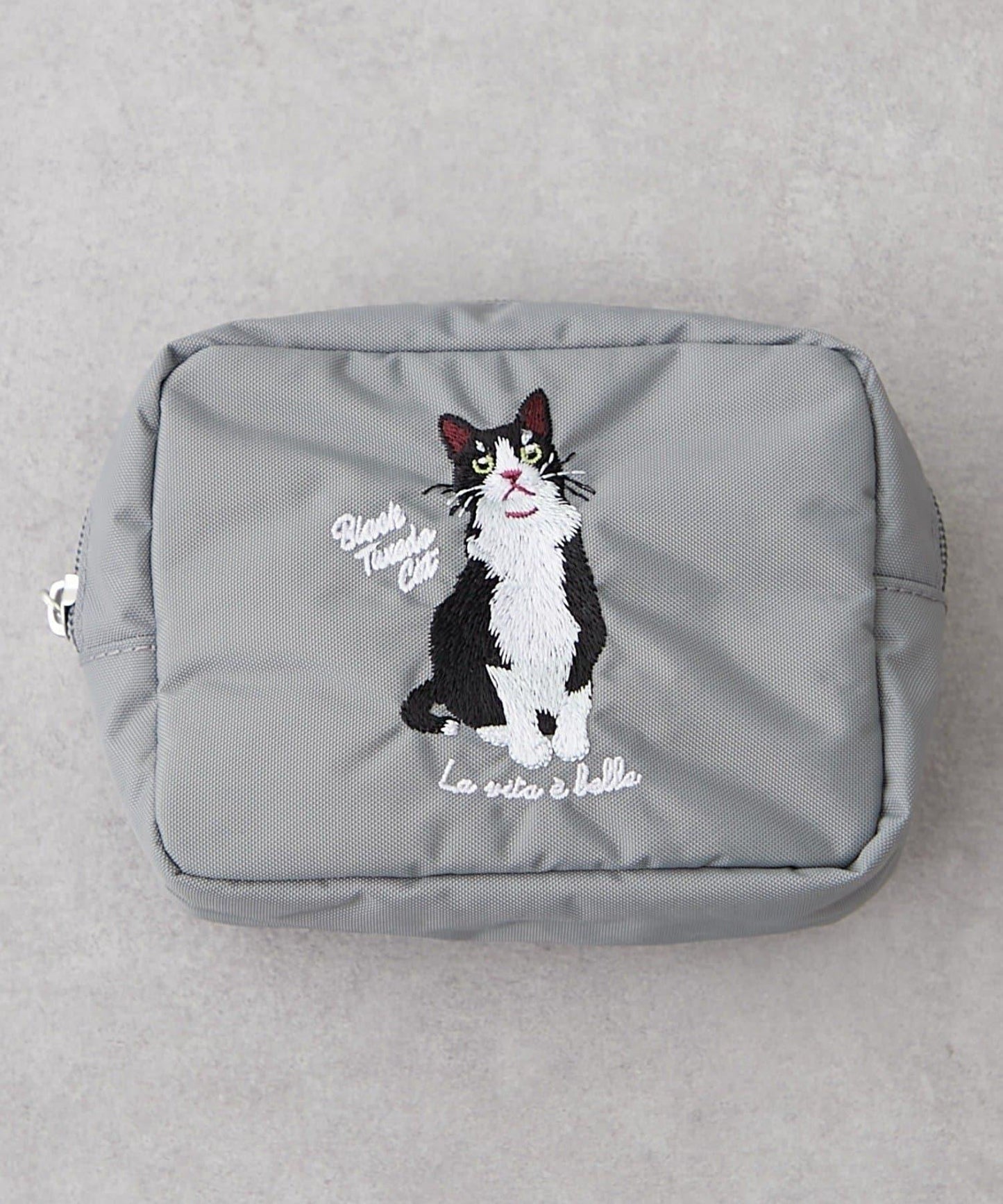 アニマル刺繍ポーチ