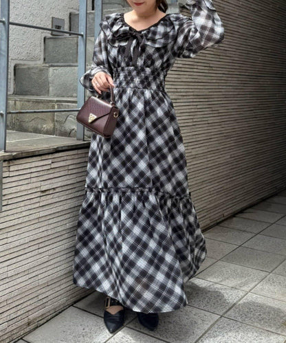 フリル衿連衣裙