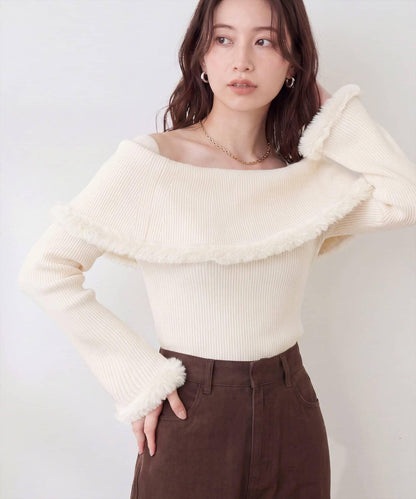 ふわふわファーオフショル風ニット
