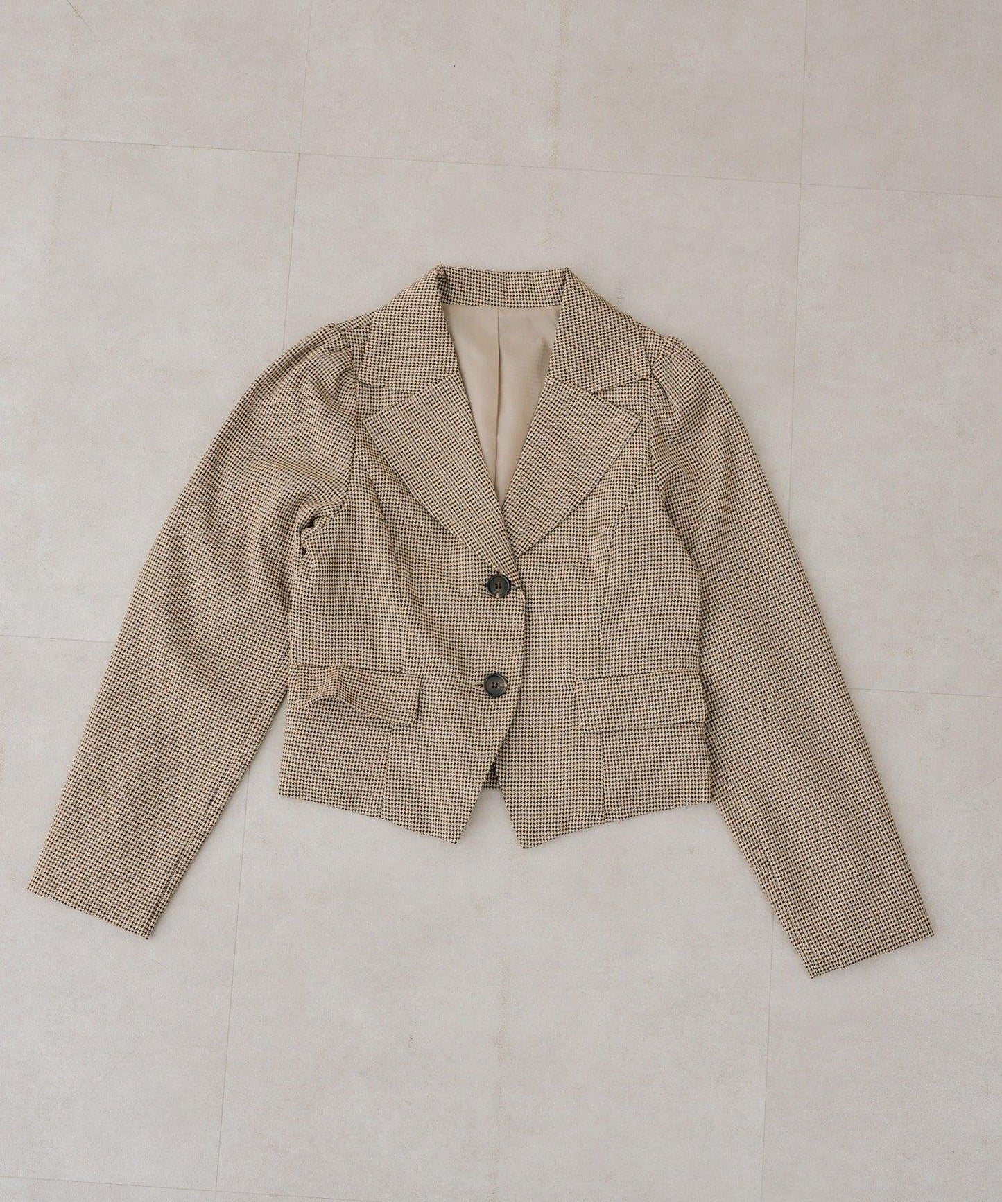 【continuer】バックレースアップショートジャケット