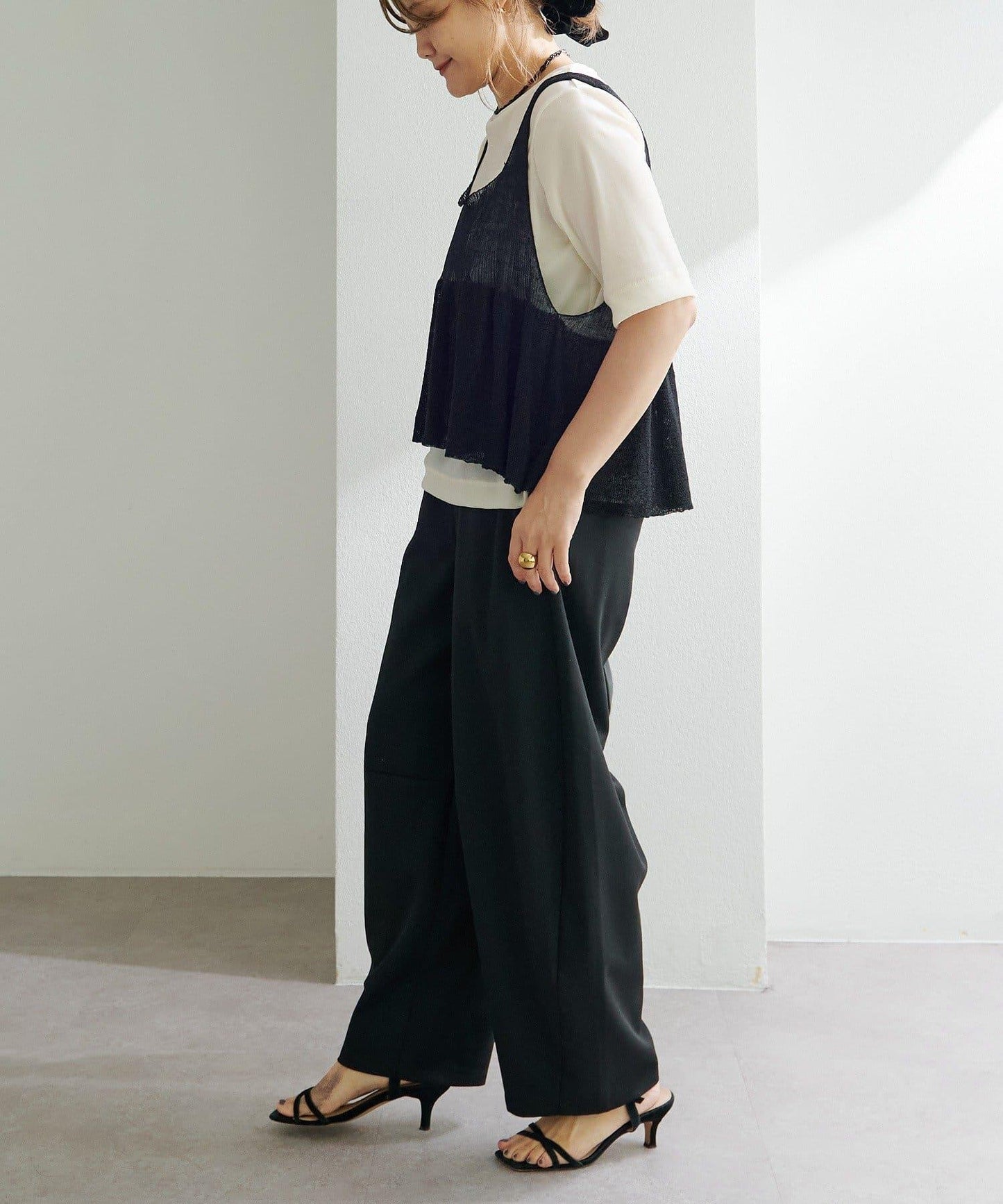 ストレッチカーブシルエットパンツ