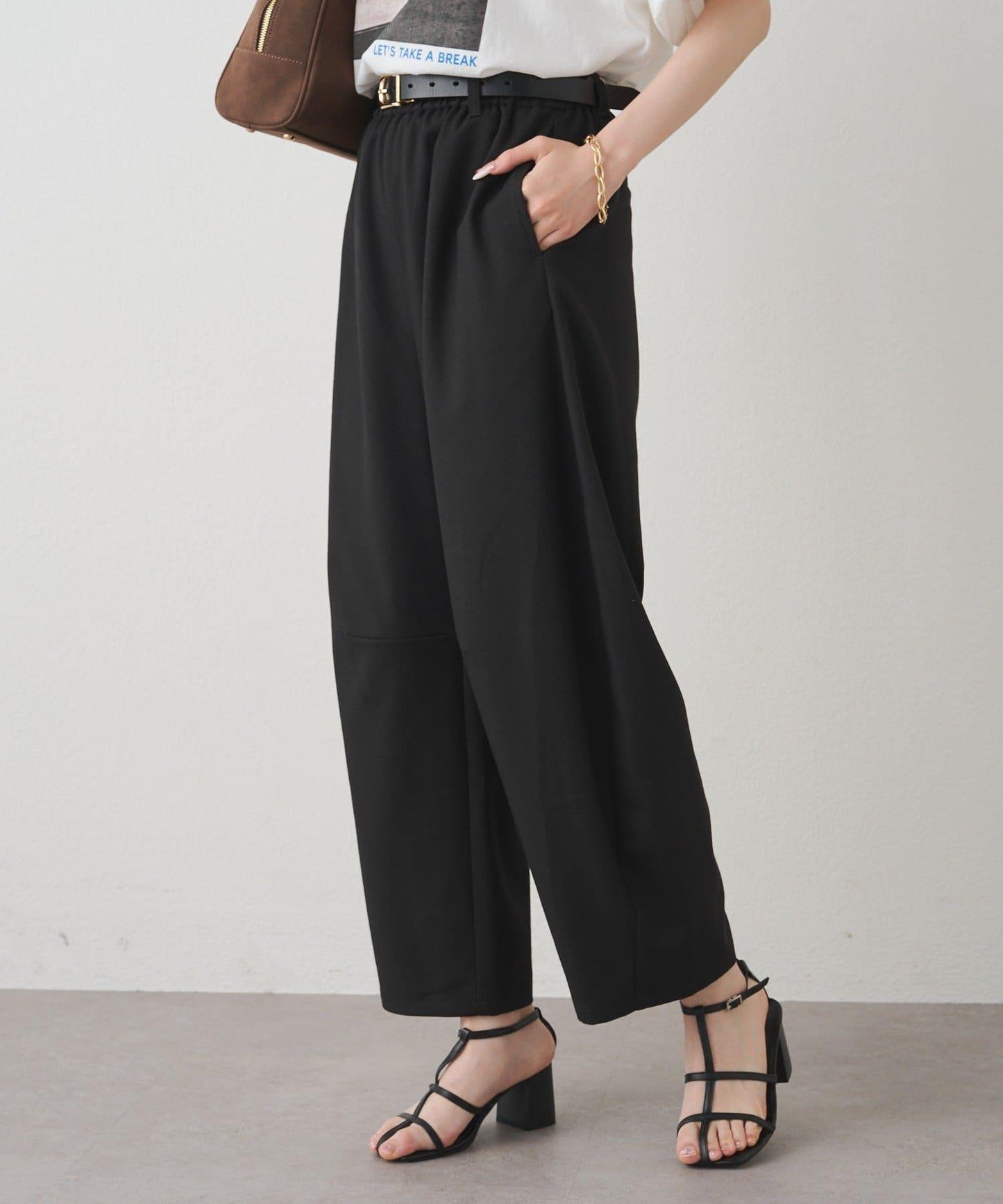 ストレッチカーブシルエットパンツ