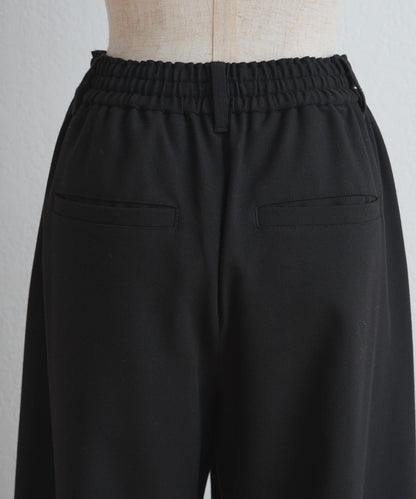 ストレッチカーブシルエットパンツ
