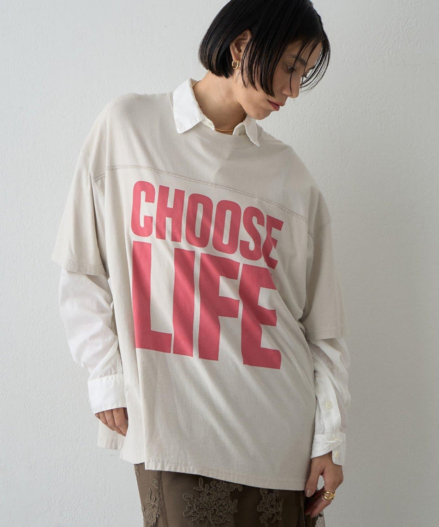 【KATHARINE HAMNETT】スローガンフットボールTシャツ