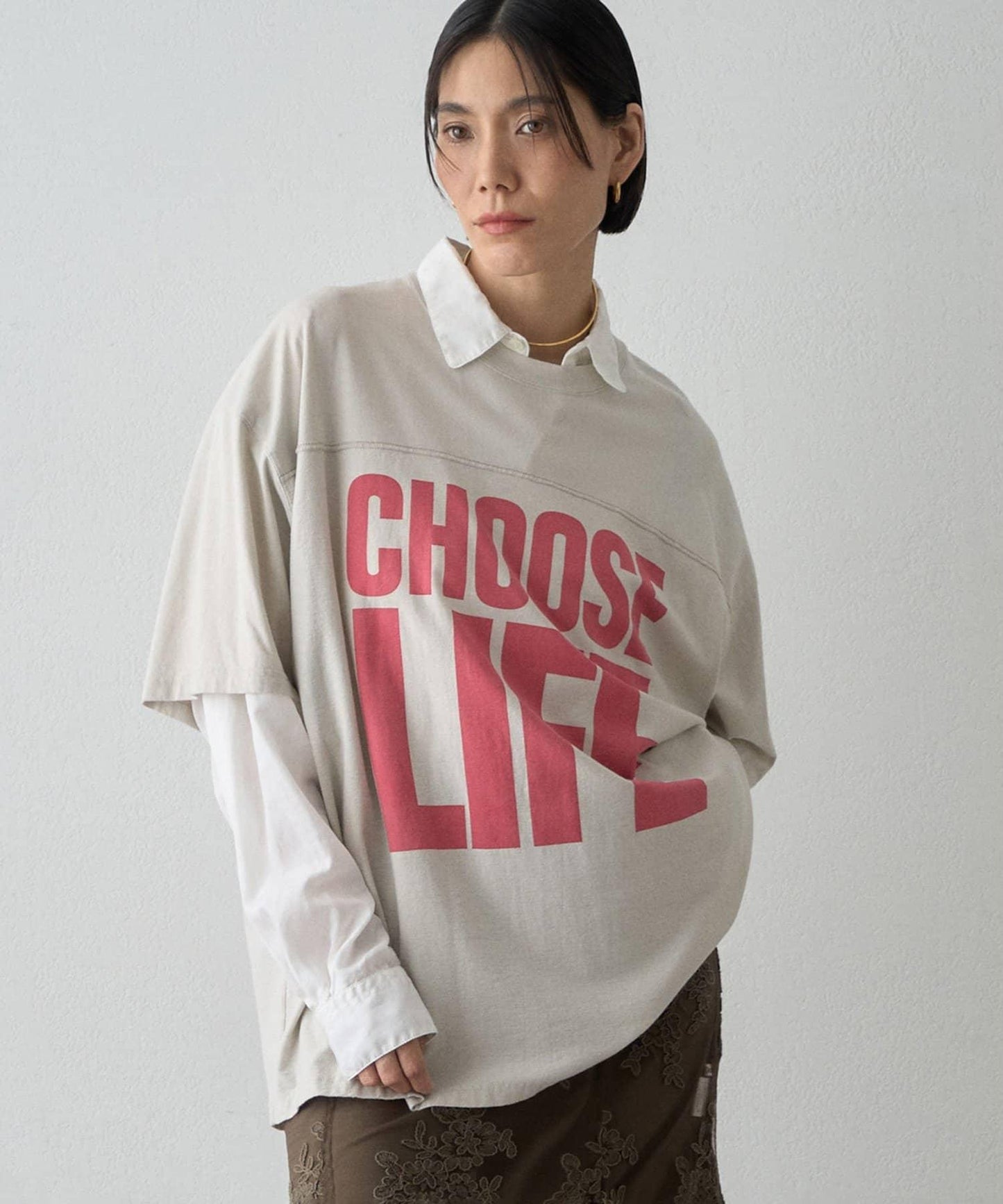 【KATHARINE HAMNETT】スローガンフットボールTシャツ