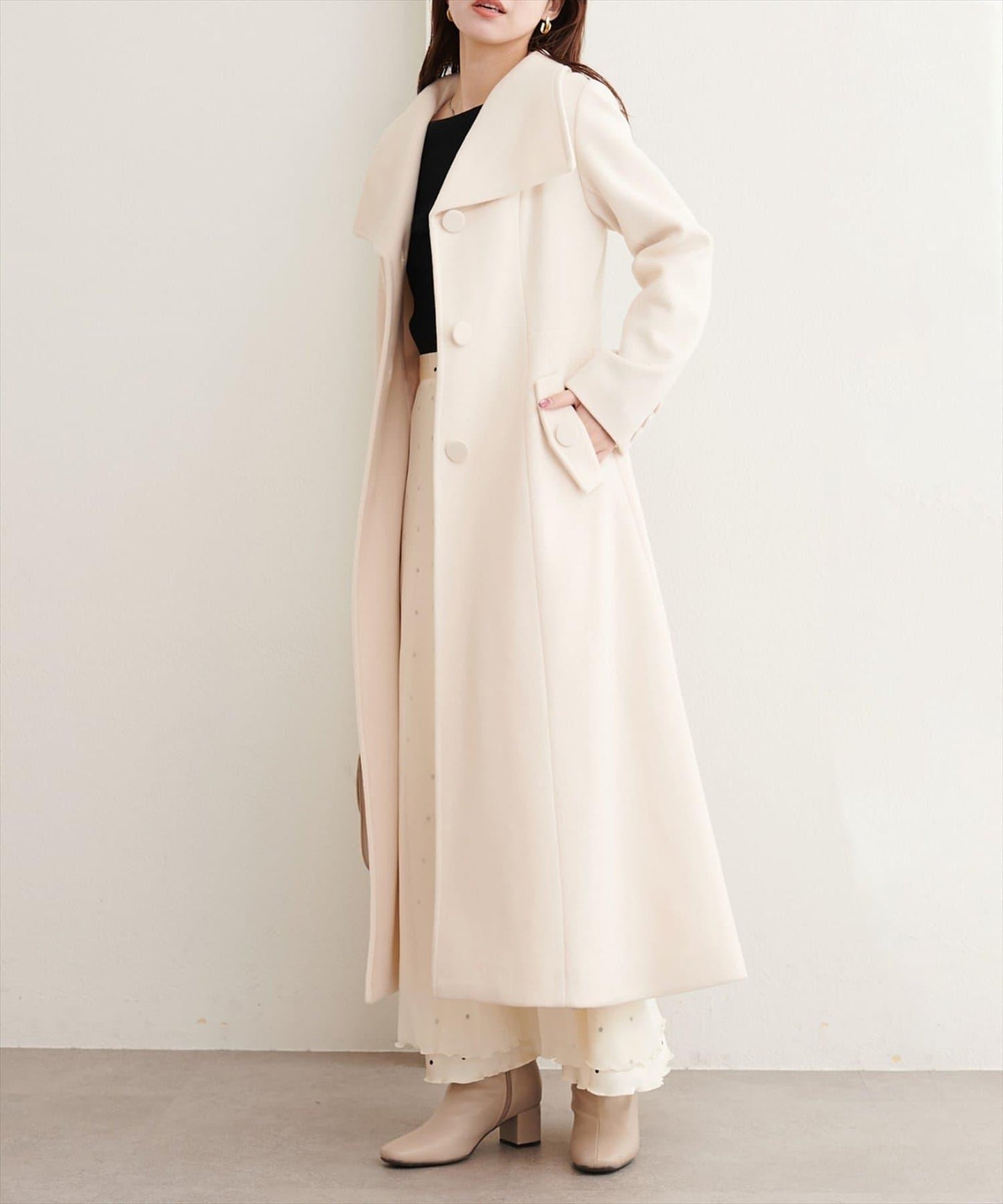 美シルエットフィットフレアコート