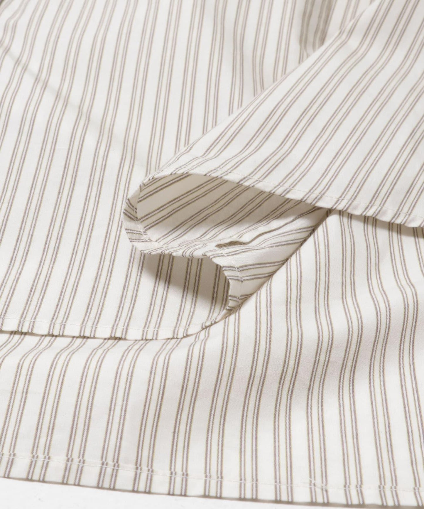 new basic QUIET STRIPE SHIRTS
