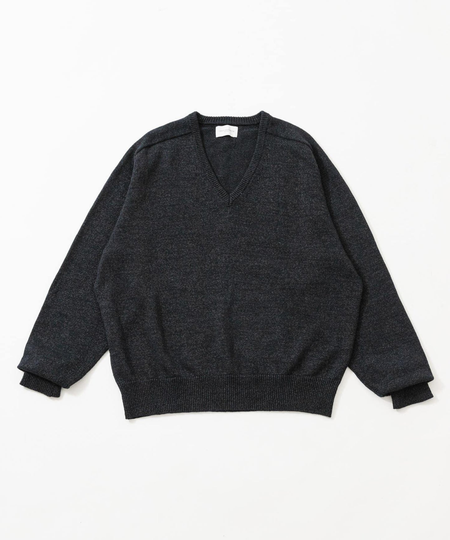 new basic WASHI WOOL V-NECK KNIT