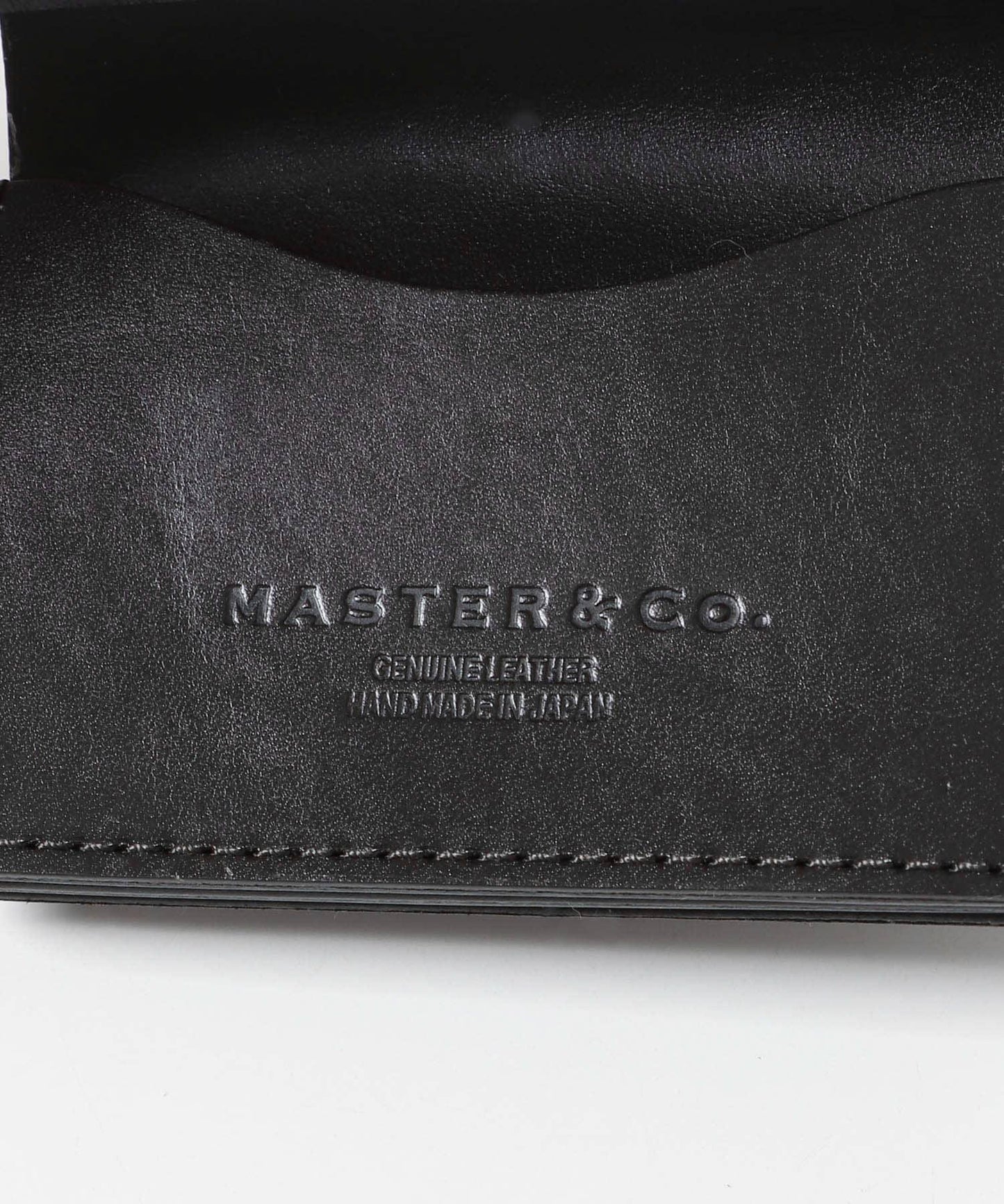 MASTER&Co. SADDLE PULL UP WALLET