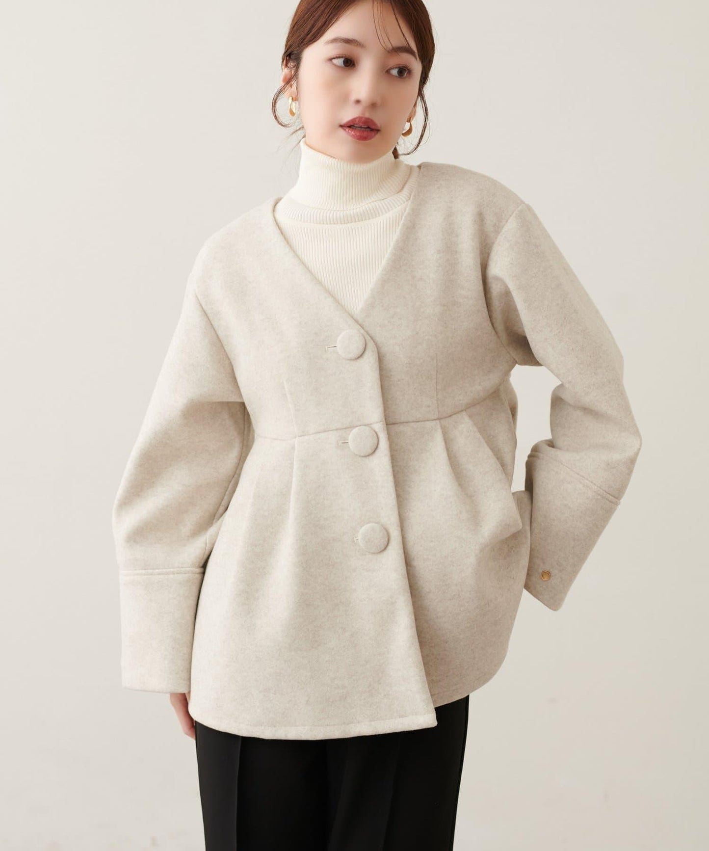 natural couture くるみ釦ペプラムジャケット