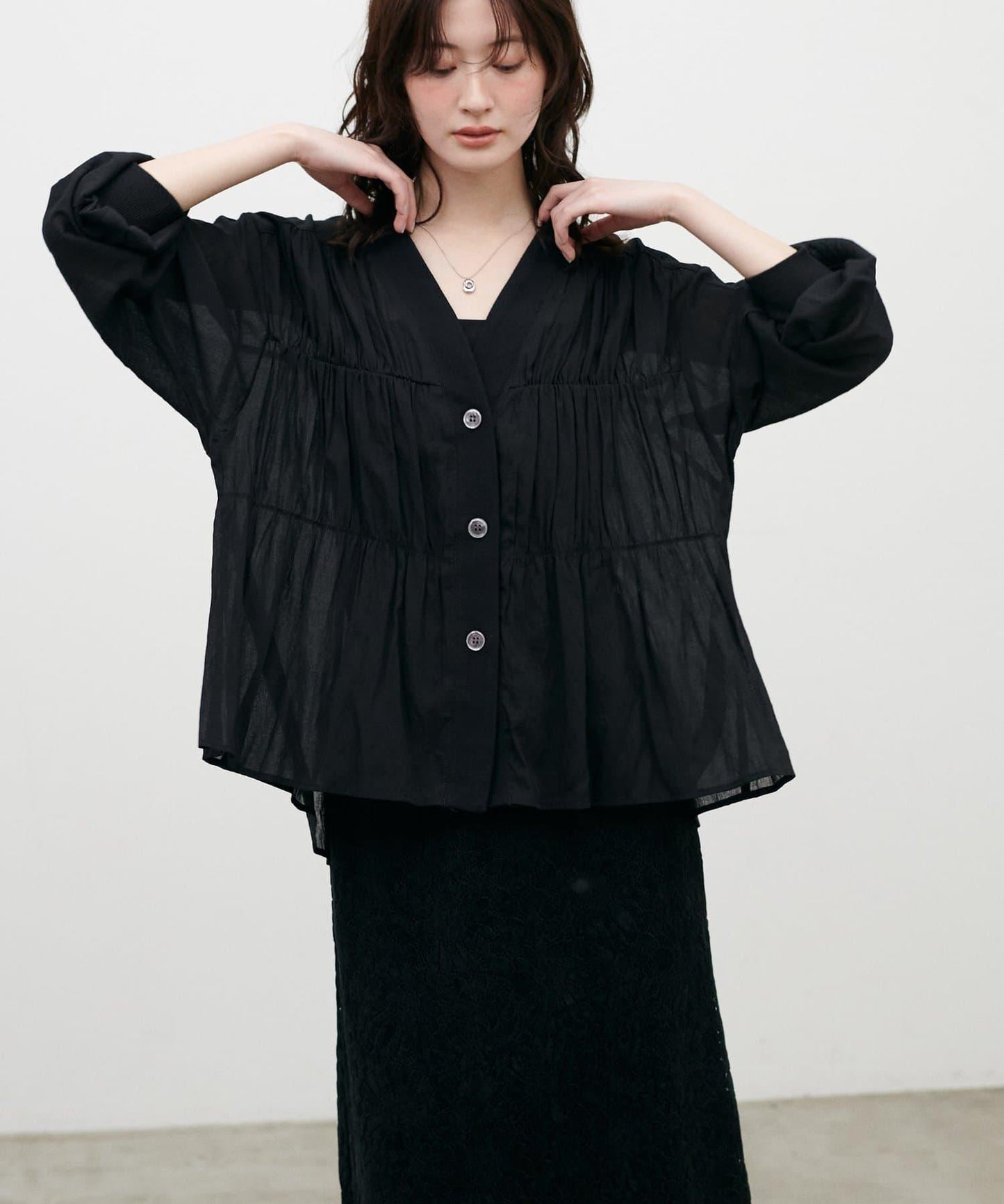 LARUTA 2026AW 寬鬆V領透膚水洗紋理針織開衫 女